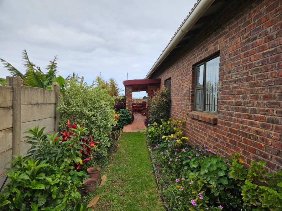 3 Bedroom Property for Sale in Jeffreys Bay Central Eastern Cape